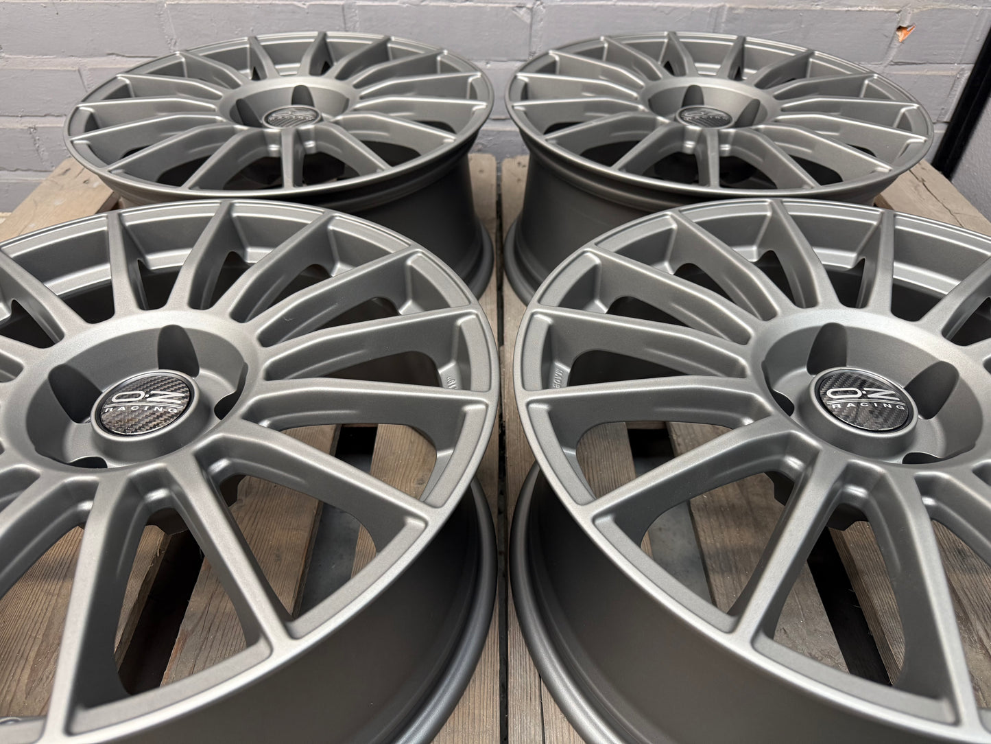 19” Oz Superturismo LM 5x120 wheels