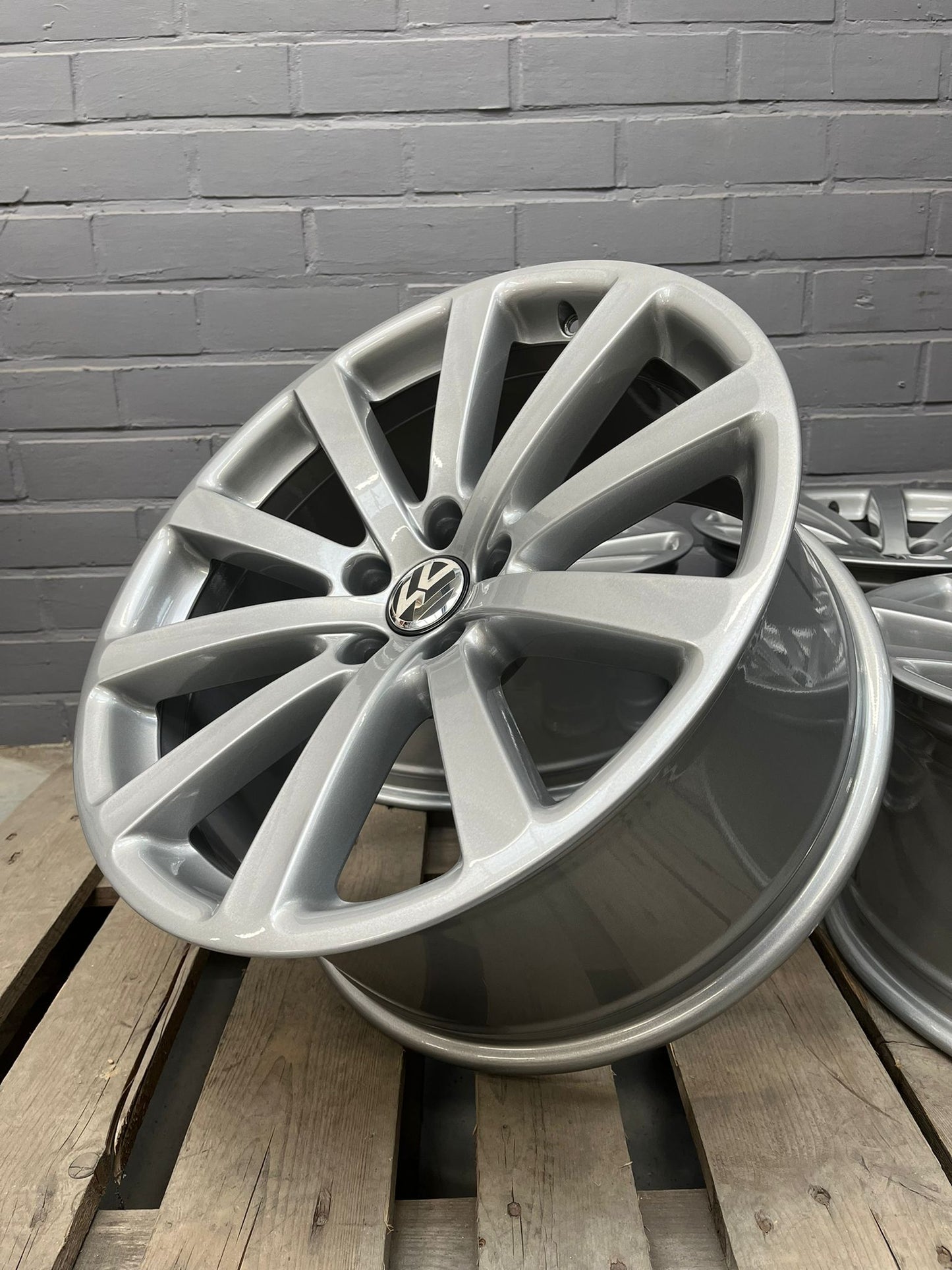 19” Original Vw Omanyt 5x112 Wheels ( Tiguan R36 R32 )