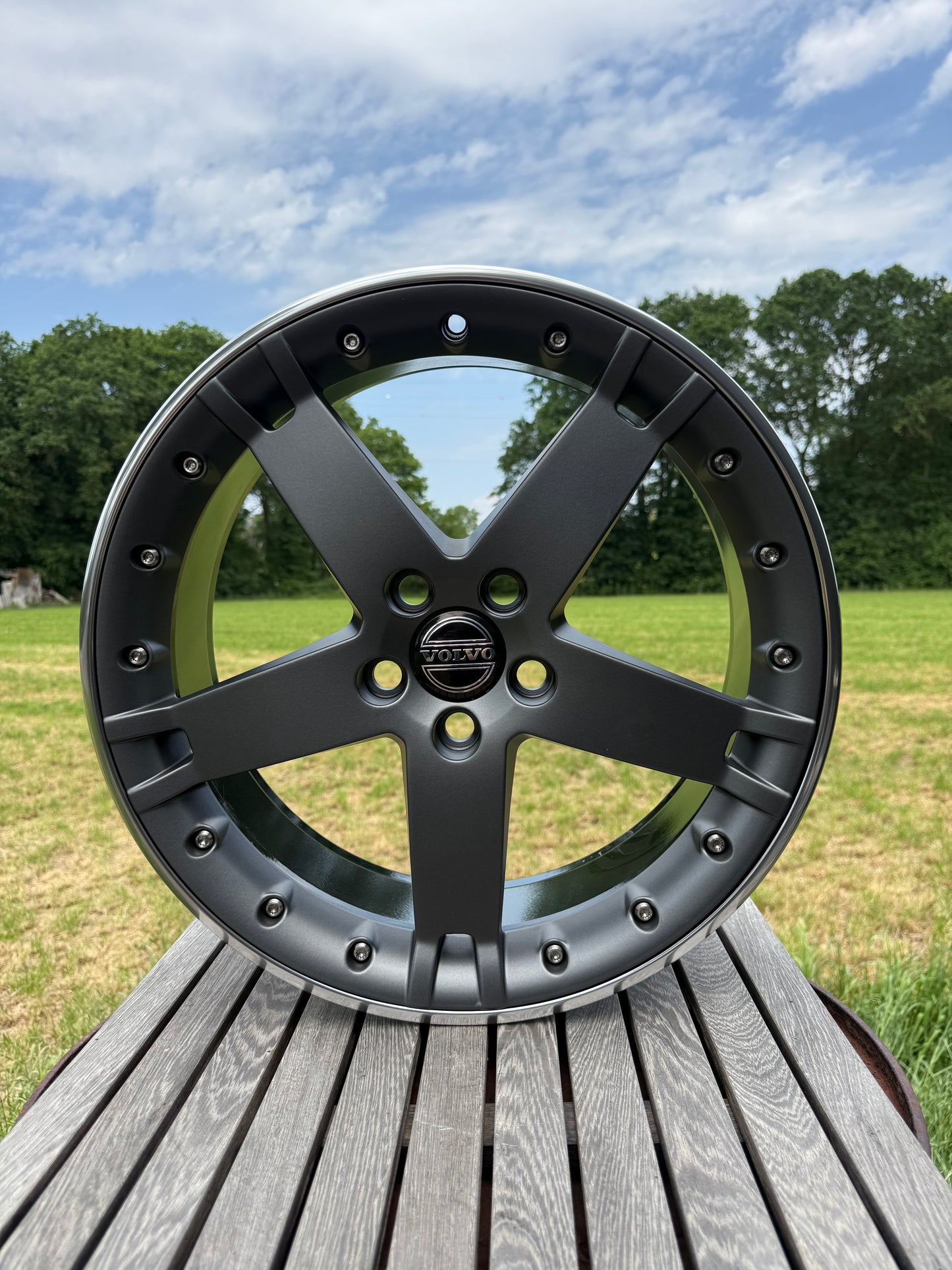 18” Volvo Medea 5x108 wheels ( C30 S40 V40 V50 )