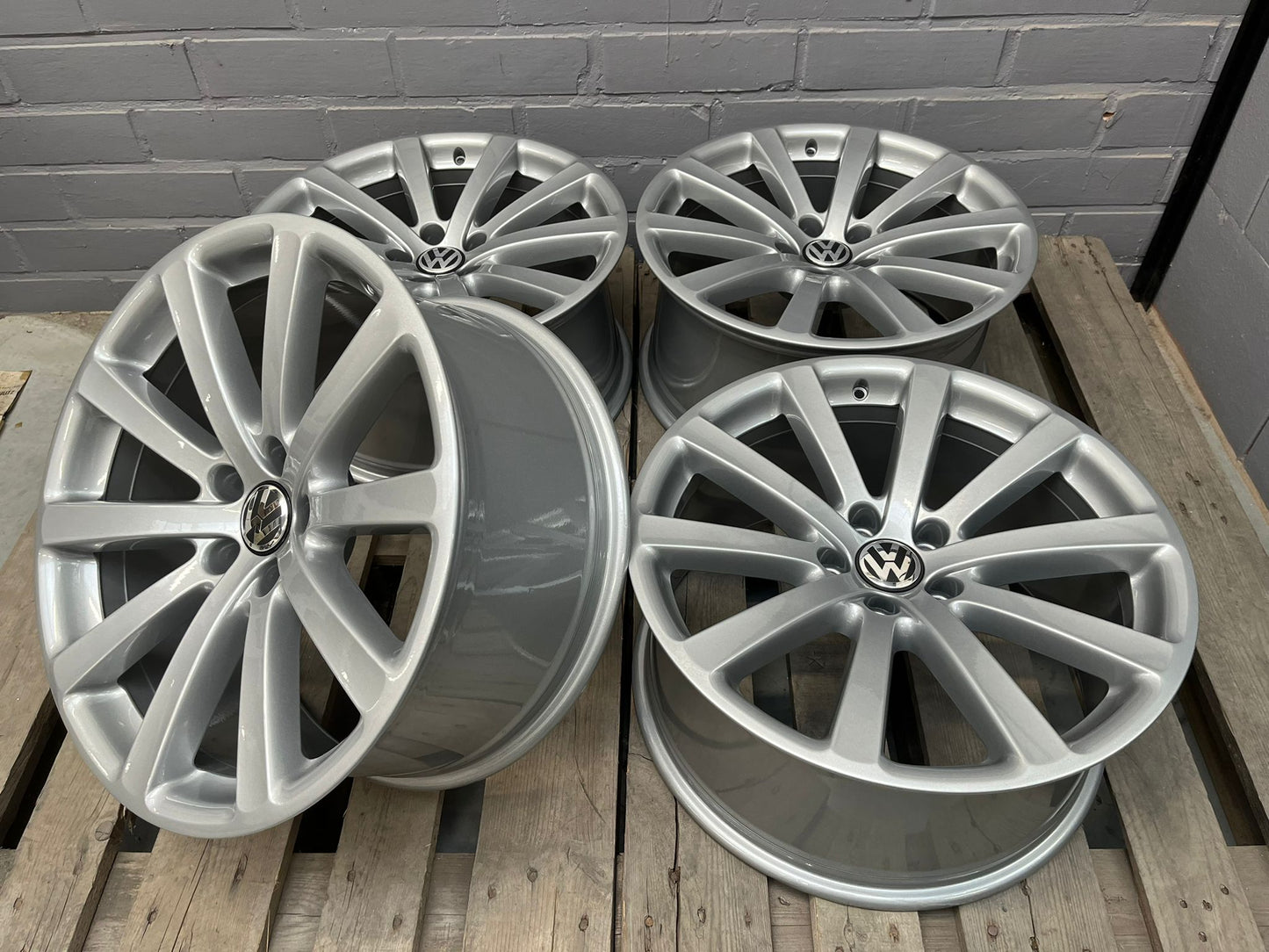 19” Original Vw Omanyt 5x112 Wheels ( Tiguan R36 R32 )