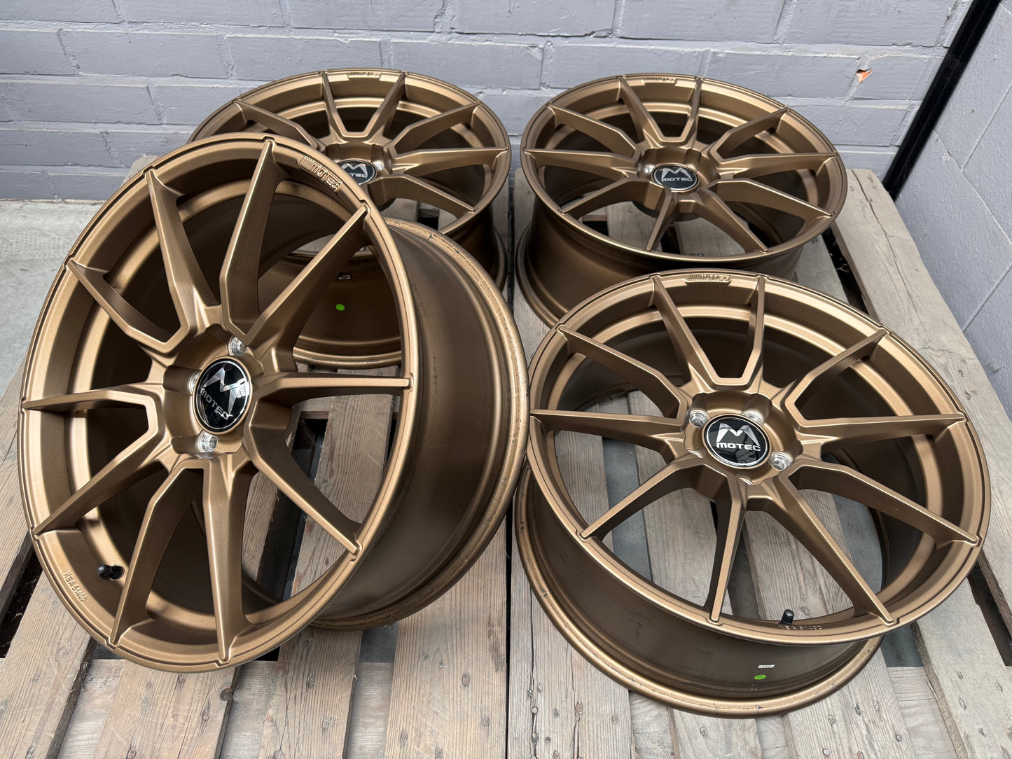 19” Motec Ultralight MCR2 5x112 wheels
