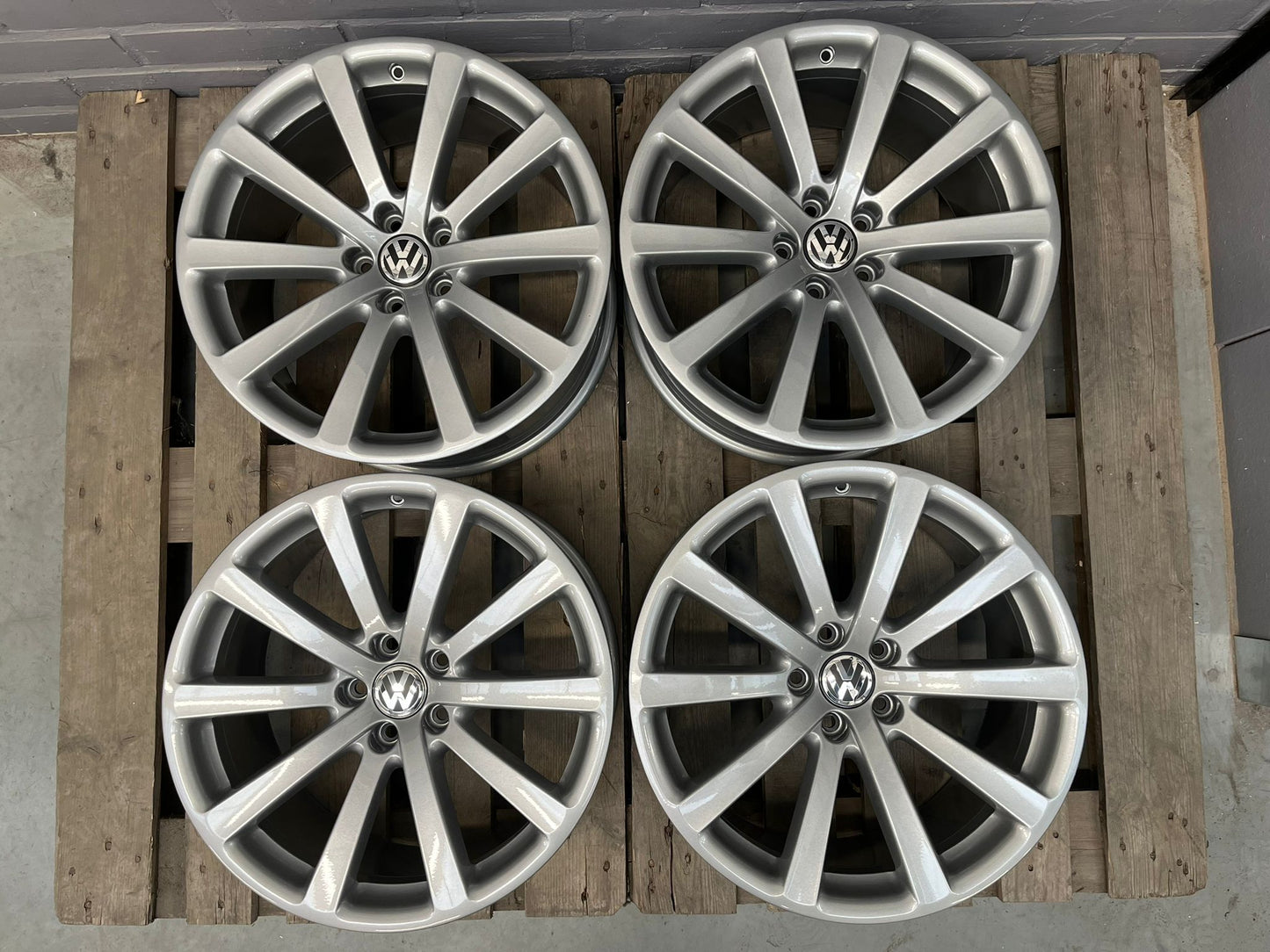 19” Original Vw Omanyt 5x112 Wheels ( Tiguan R36 R32 )