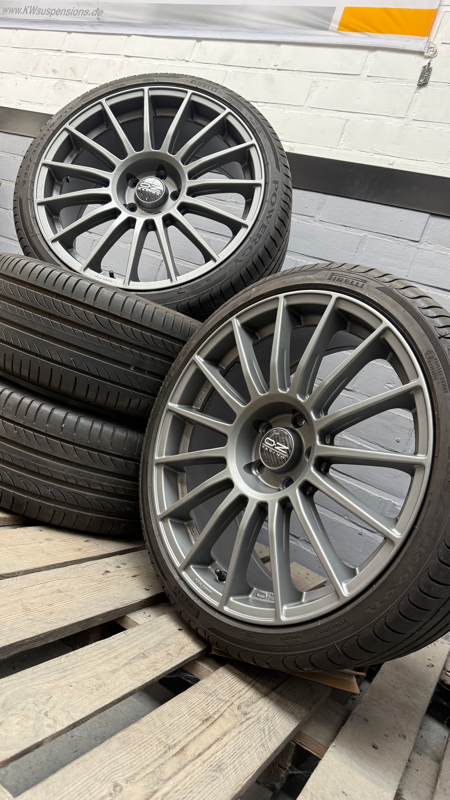 19” Oz Superturismo LM 5x112 wheels + Pirelli Tires