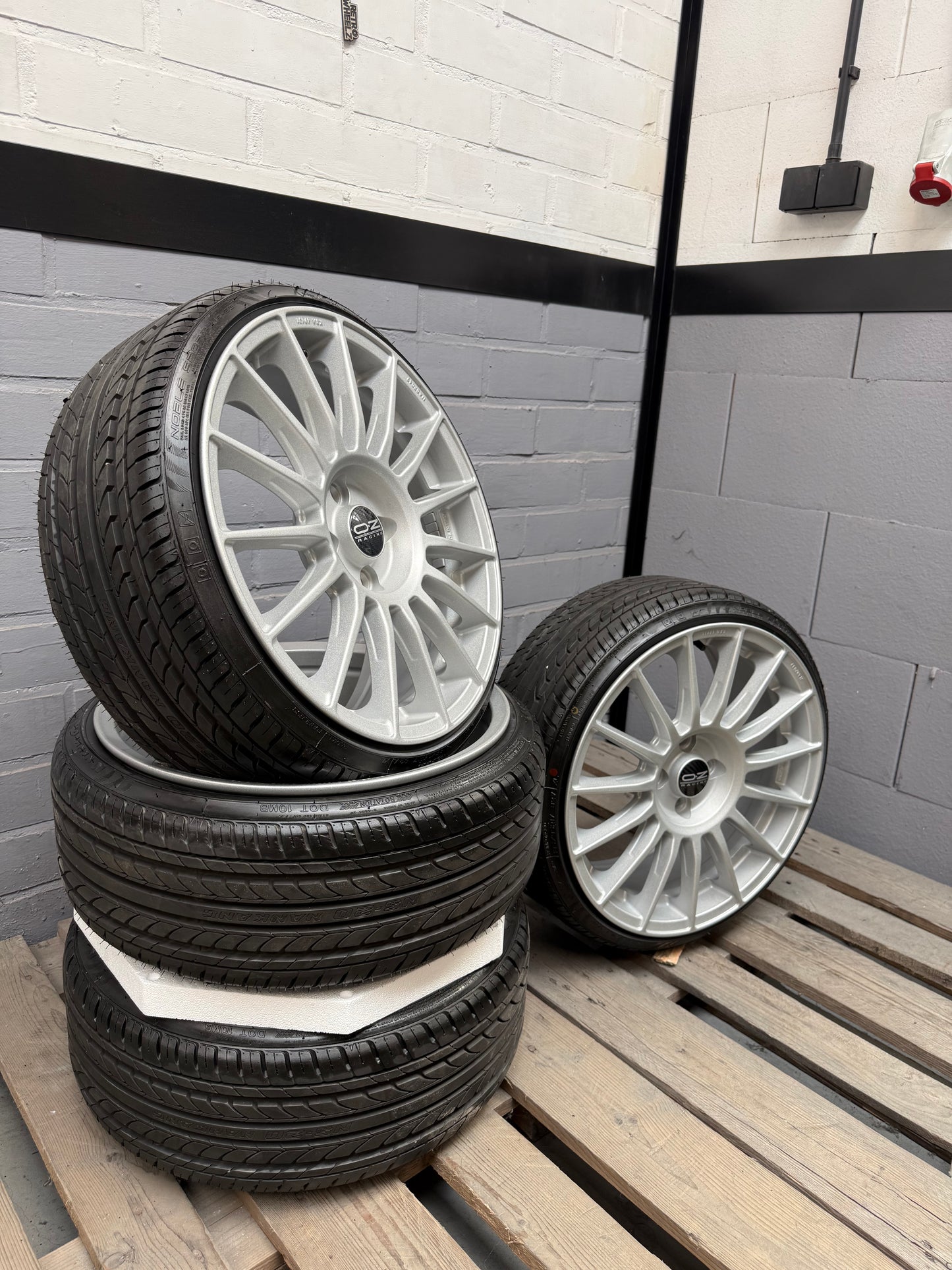 17” Oz Superturismo 4x100 wheels ( Nankang 185/35r17 )