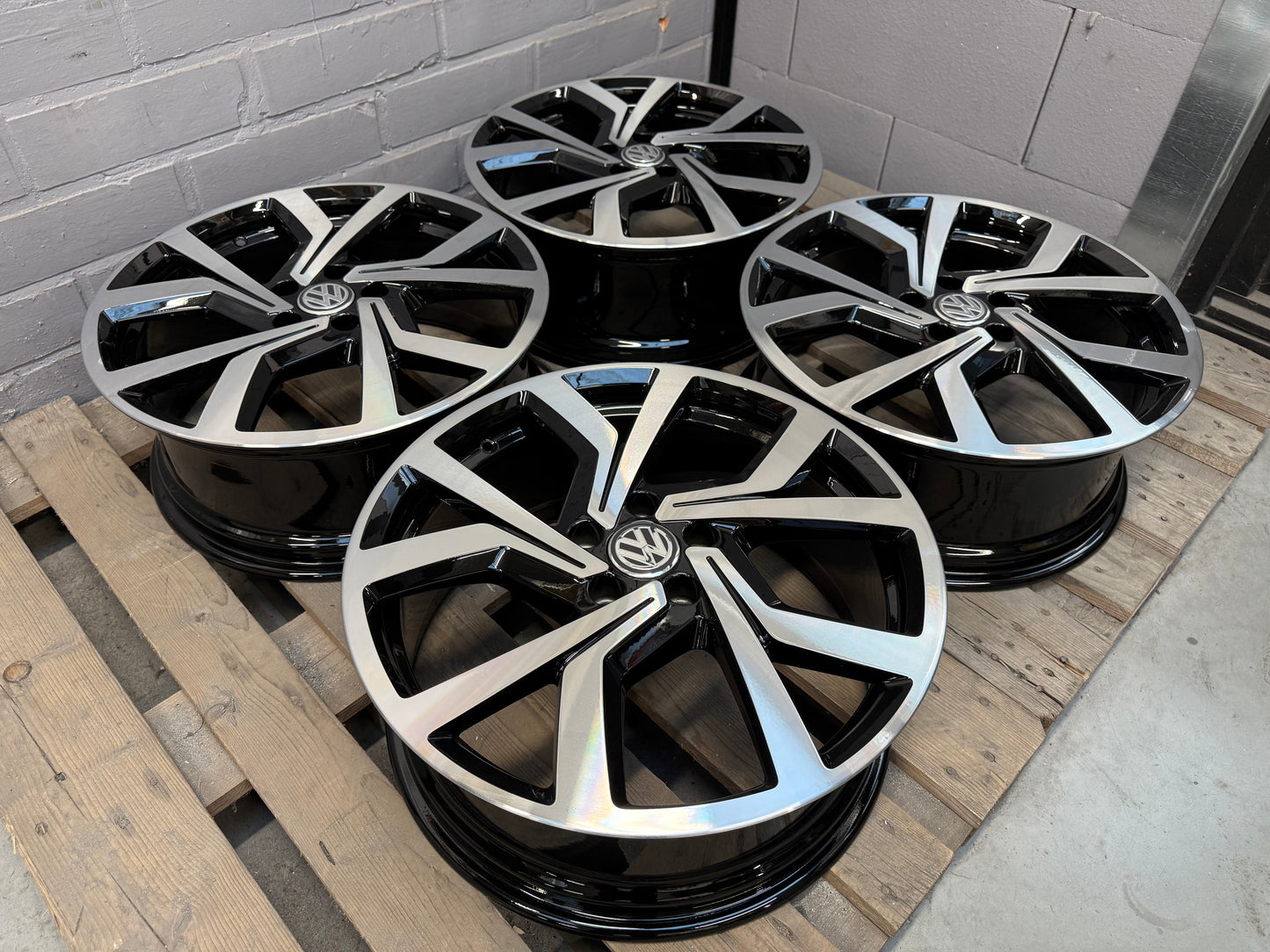 19” Vw Brescia 5x112 wheels ( Golf 7 GTI R TCR )