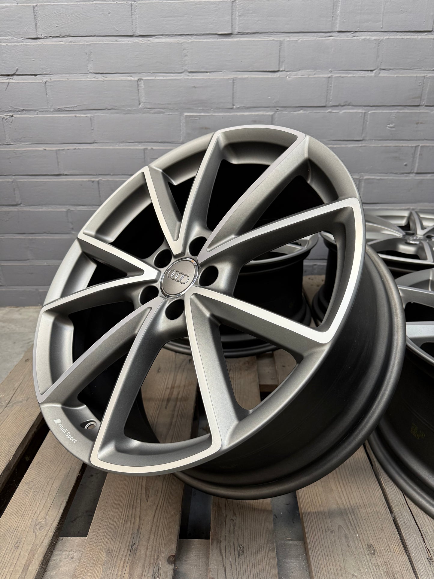 20” Original Audi TT Sport 5x112 wheels ( TTS TTRS )