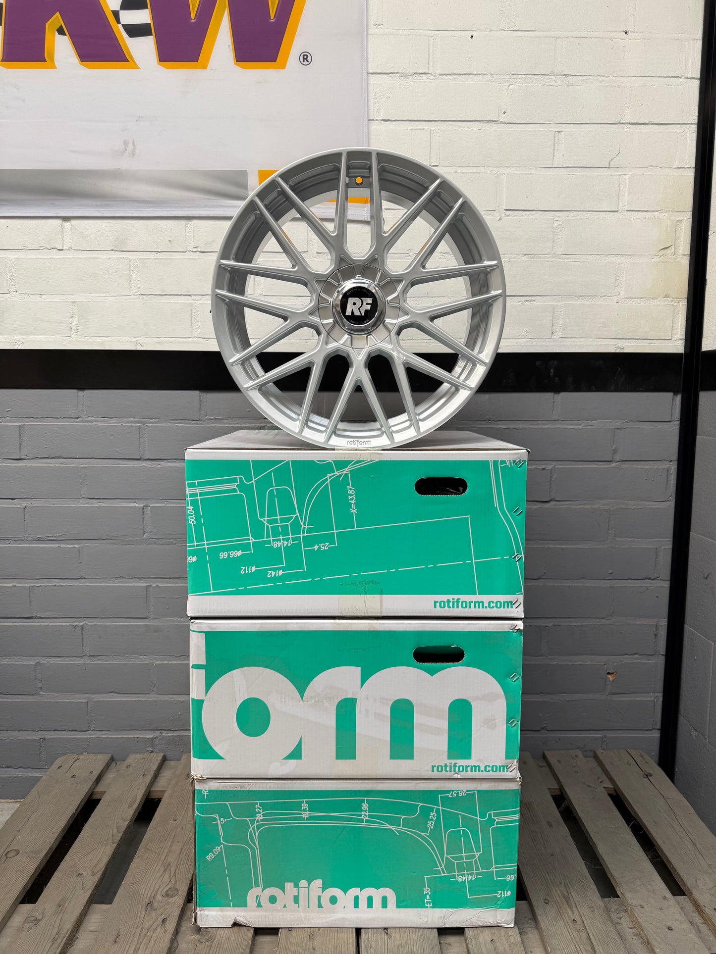 20" Rotiform RSE 5x112 & 5x114.3 wheels