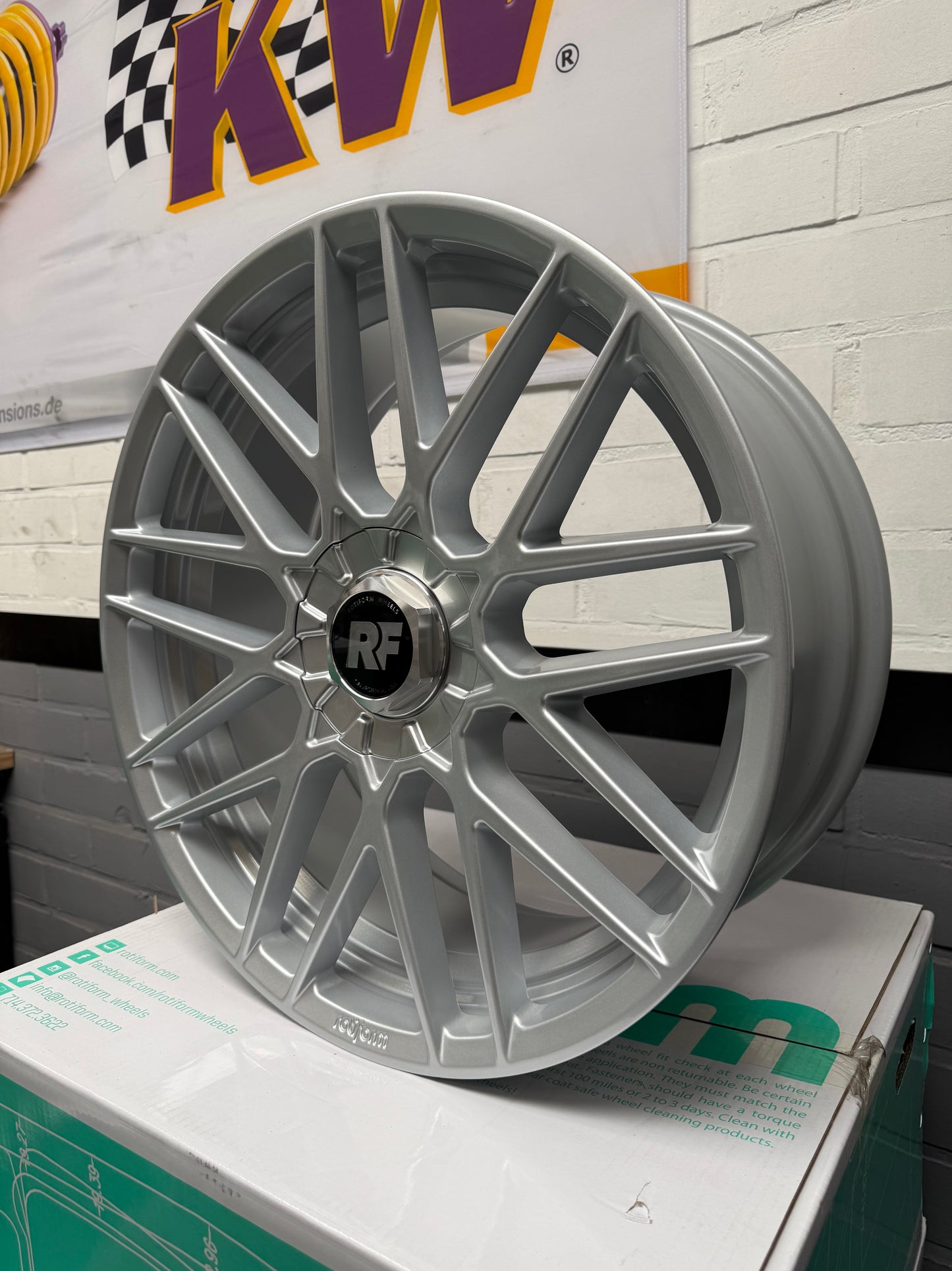 20” Rotiform RSE 5x112 wheels