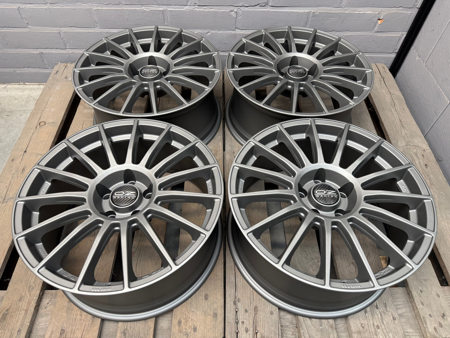 19” Oz Superturismo LM 5x120 wheels